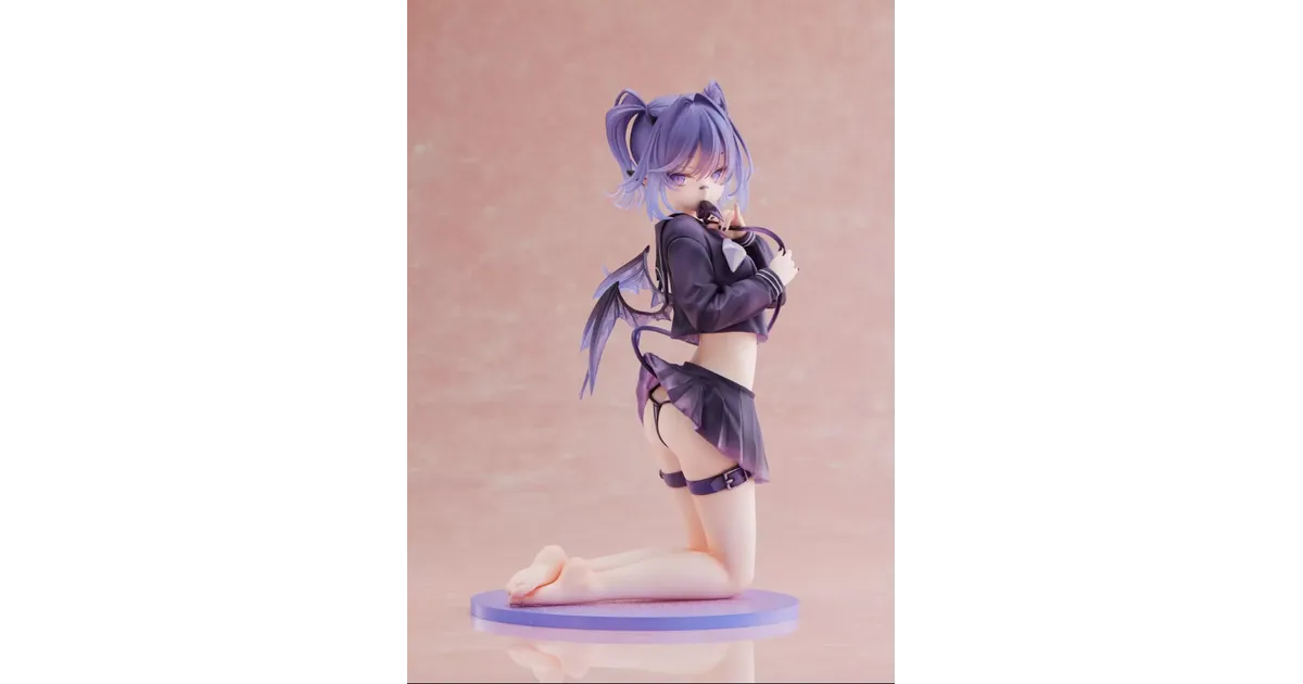 無人ちゃん。イラスト】噛ミ癖ちゃんの1/6スケールフィギュアを