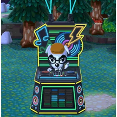 スペシャル家具「DJ K.KのDJブース」が登場！の画像
